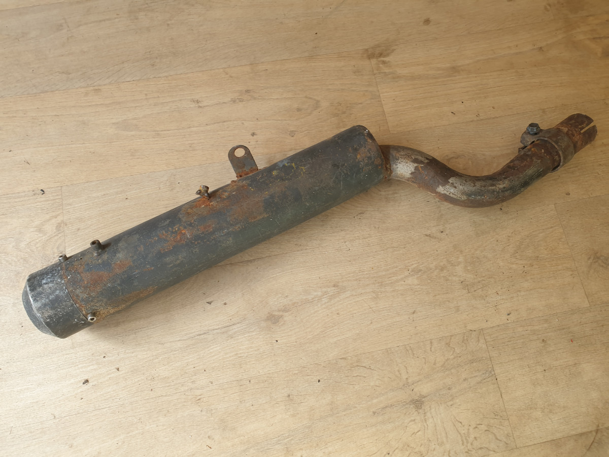 Endtopf ohne Seriennummer XT 600 (2).jpg